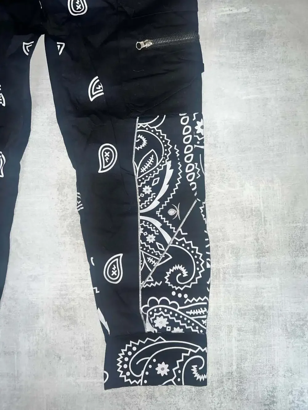 Black Paisley Bandana Print Cargo Jogger Pants